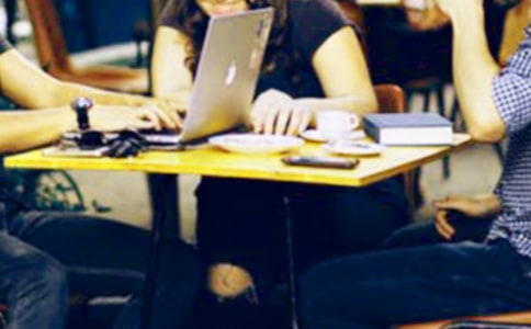 ��ѧ��ӦƸ���ҽ��ܣ���ѡ20ƪ��