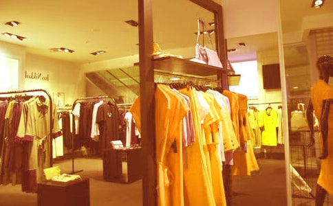 服装销售年终工作总结(精选16篇)