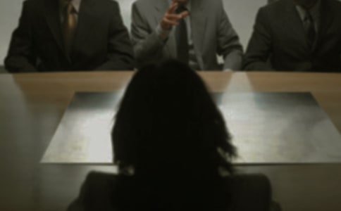 应届毕业生面试自我介绍(精选18篇)