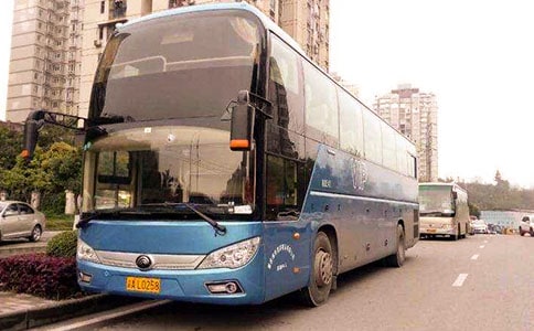 大巴车租赁合同(热门)