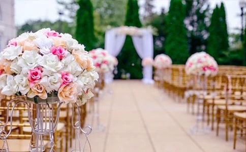 经典结婚庆典证婚人致辞