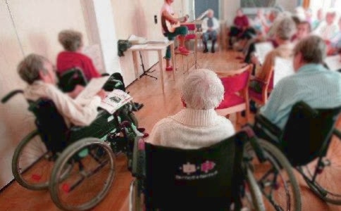 走进敬老院活动总结500字(通用17篇)