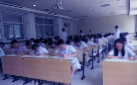 考试学生代表发言稿15篇