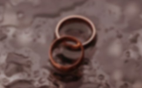 关于净身出户离婚协议书