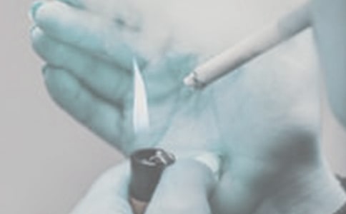 吸烟检讨书(热门)