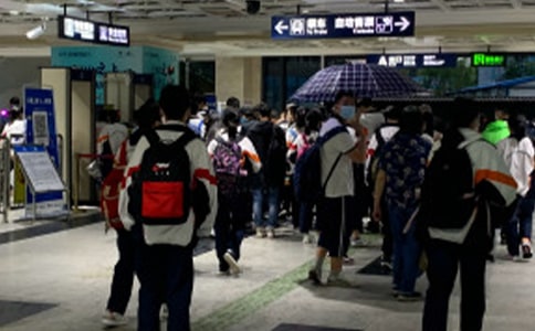 中学生早恋检讨书范文